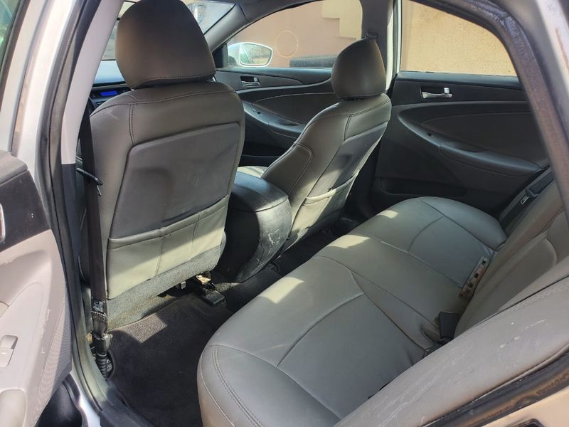 Thumbnail 7 of 2015 Toyota Highlander
